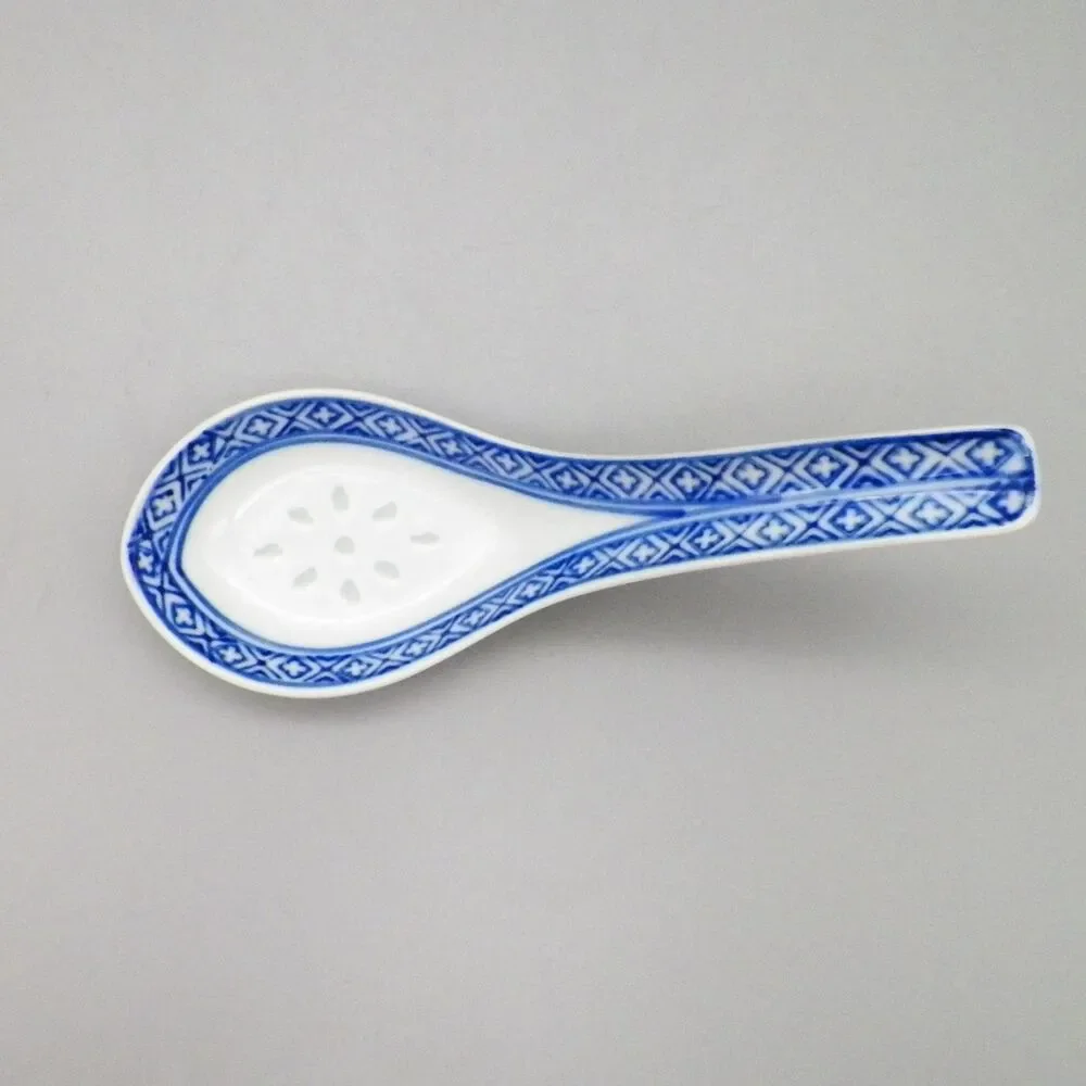 Chinese Blue White Porcelain Translucent Rice Eye Rice Bowl with Spoon